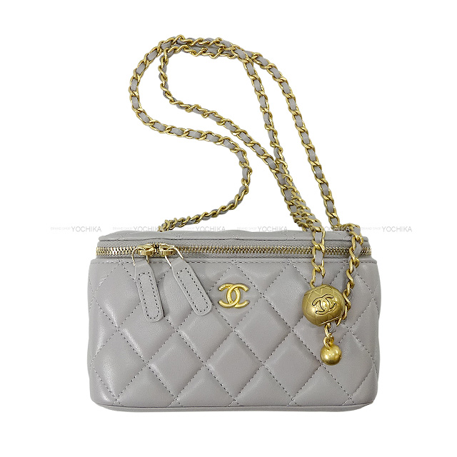 2021年秋冬新作 CHANEL シャネル クラッチバッグ マトラッセ ココマーク チェーン ヴァニティ ポーチ ライトグレー ラムスキン  アンティークゴールド金具 AP2303 新品未使用