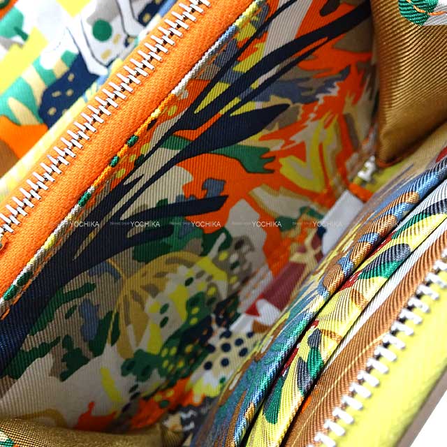 HERMES エルメス 二つ折り財布 アザップシルクイン コンパクト