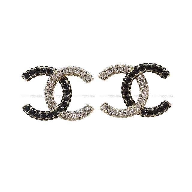 CHANEL ブラックピアス