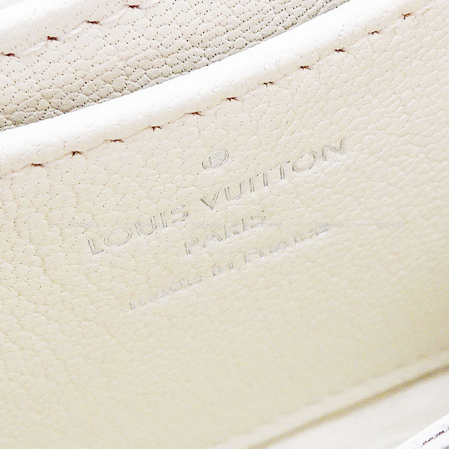LOUIS VUITTON エピレザー 長財布 ホワイト ホワイト（白）系 Louis Vuitton EPI(ルイヴィトン エピ) 長財布