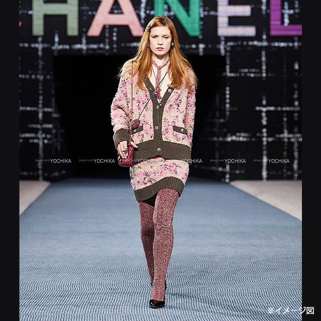 CHANEL 100%カシミヤ ランウェイ　カーディガン　バイカラー CHANEL 100%カシミヤ ランウェイ カーディガン バイカラー