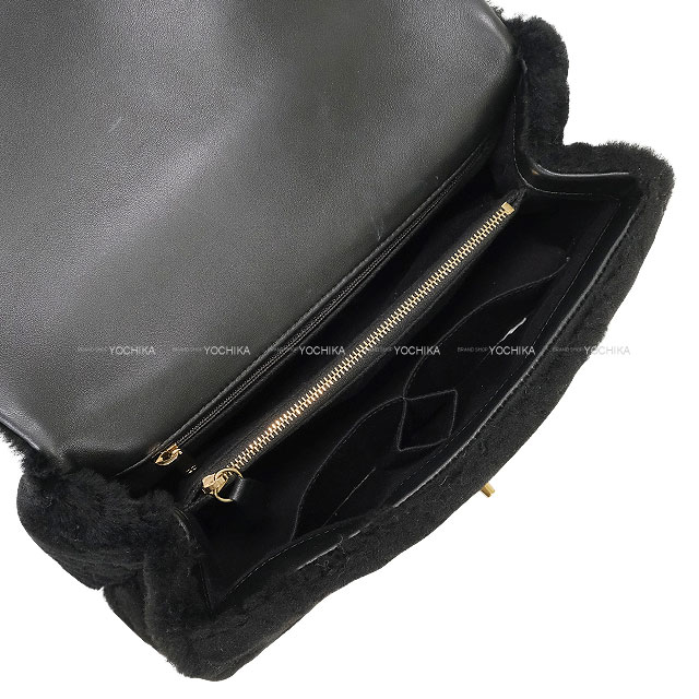 CHANEL シャネル ショルダーバッグ ココハンドル シェヴロン ステッチ